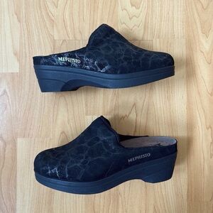 NEW! Mephisto Satty clog in Black Pattern / Size 6